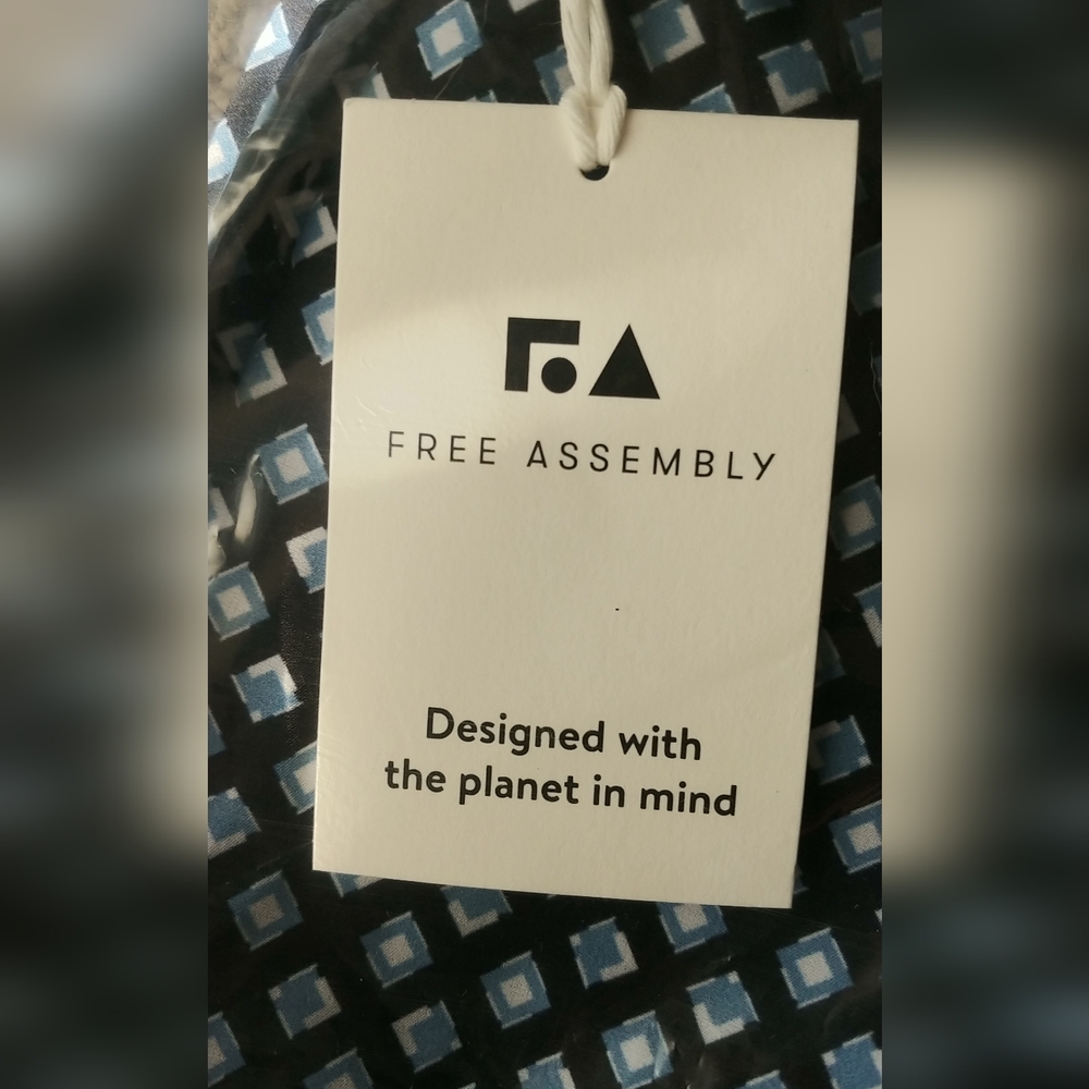 Free Assembly Geometric Patterned Shorts